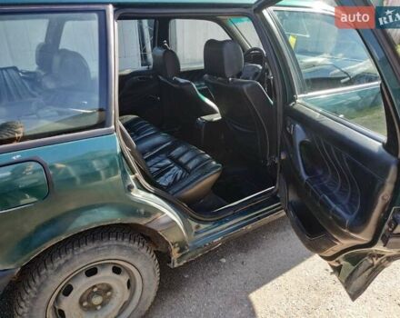 Зеленый Фольксваген Пассат, объемом двигателя 1.6 л и пробегом 450 тыс. км за 1599 $, фото 9 на Automoto.ua