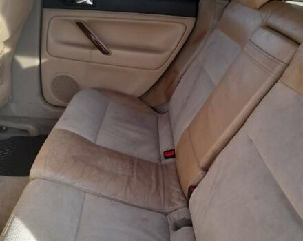 Зеленый Фольксваген Пассат, объемом двигателя 1.8 л и пробегом 360 тыс. км за 3500 $, фото 2 на Automoto.ua