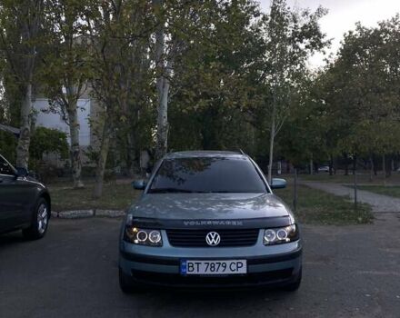 Зеленый Фольксваген Пассат, объемом двигателя 1.78 л и пробегом 380 тыс. км за 4500 $, фото 3 на Automoto.ua