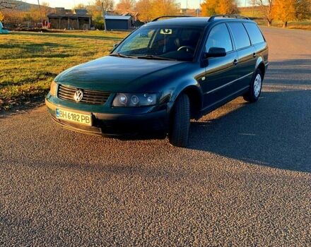 Зеленый Фольксваген Пассат, объемом двигателя 1.9 л и пробегом 300 тыс. км за 3600 $, фото 3 на Automoto.ua