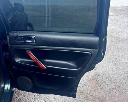 Зеленый Фольксваген Пассат, объемом двигателя 1.9 л и пробегом 302 тыс. км за 3650 $, фото 11 на Automoto.ua