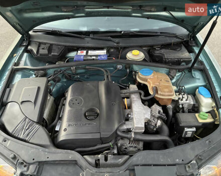 Зеленый Фольксваген Пассат, объемом двигателя 1.78 л и пробегом 224 тыс. км за 4200 $, фото 23 на Automoto.ua