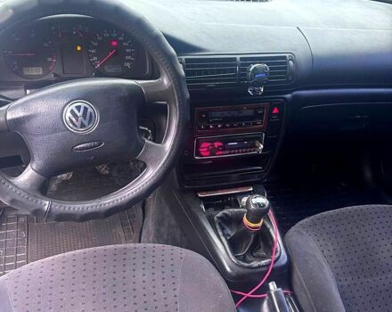 Зеленый Фольксваген Пассат, объемом двигателя 1.9 л и пробегом 302 тыс. км за 3650 $, фото 8 на Automoto.ua