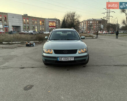 Зеленый Фольксваген Пассат, объемом двигателя 1.78 л и пробегом 224 тыс. км за 4200 $, фото 4 на Automoto.ua