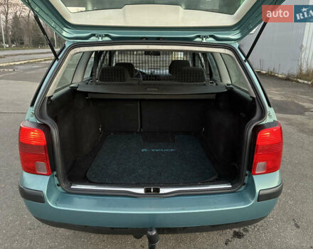 Зеленый Фольксваген Пассат, объемом двигателя 1.78 л и пробегом 224 тыс. км за 4200 $, фото 10 на Automoto.ua