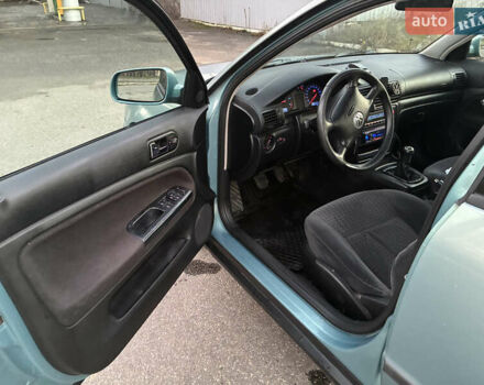 Зеленый Фольксваген Пассат, объемом двигателя 1.78 л и пробегом 224 тыс. км за 4200 $, фото 13 на Automoto.ua