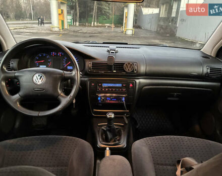 Зеленый Фольксваген Пассат, объемом двигателя 1.78 л и пробегом 224 тыс. км за 4200 $, фото 20 на Automoto.ua