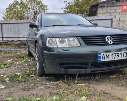 Зеленый Фольксваген Пассат, объемом двигателя 1.8 л и пробегом 250 тыс. км за 4200 $, фото 6 на Automoto.ua