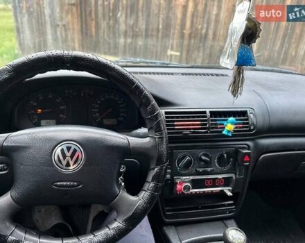 Зеленый Фольксваген Пассат, объемом двигателя 1.6 л и пробегом 320 тыс. км за 3000 $, фото 7 на Automoto.ua