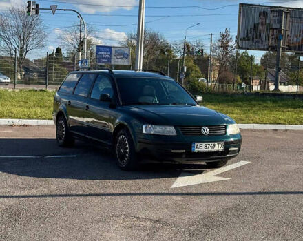 Фольксваген Пассат 1998 в Житомире на Automoto.ua Зеленый Фольксваген Пассат, объемом двигателя 1.9 л и пробегом 300 тыс. км за 2800 $, фото 3 на Automoto.ua