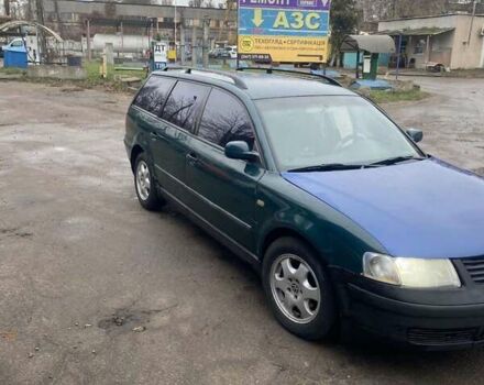 Зеленый Фольксваген Пассат, объемом двигателя 1.8 л и пробегом 224 тыс. км за 2500 $, фото 9 на Automoto.ua