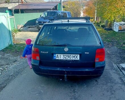 Зелений Фольксваген Пассат, об'ємом двигуна 1.9 л та пробігом 295 тис. км за 3000 $, фото 4 на Automoto.ua