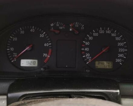 Зеленый Фольксваген Пассат, объемом двигателя 1.6 л и пробегом 340 тыс. км за 3600 $, фото 5 на Automoto.ua