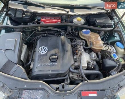 Зеленый Фольксваген Пассат, объемом двигателя 1.8 л и пробегом 230 тыс. км за 4000 $, фото 29 на Automoto.ua