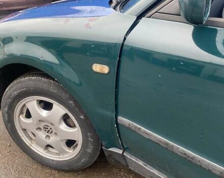 Зеленый Фольксваген Пассат, объемом двигателя 1.8 л и пробегом 224 тыс. км за 2500 $, фото 14 на Automoto.ua