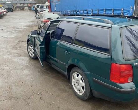 Зеленый Фольксваген Пассат, объемом двигателя 1.8 л и пробегом 224 тыс. км за 2500 $, фото 8 на Automoto.ua