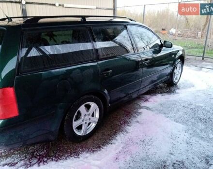 Зеленый Фольксваген Пассат, объемом двигателя 1.6 л и пробегом 340 тыс. км за 3600 $, фото 2 на Automoto.ua