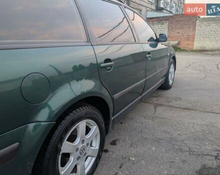 Зеленый Фольксваген Пассат, объемом двигателя 1.9 л и пробегом 475 тыс. км за 4000 $, фото 3 на Automoto.ua