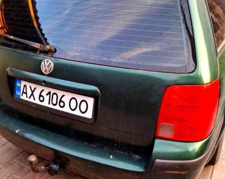 Зеленый Фольксваген Пассат, объемом двигателя 1.8 л и пробегом 0 тыс. км за 2800 $, фото 1 на Automoto.ua