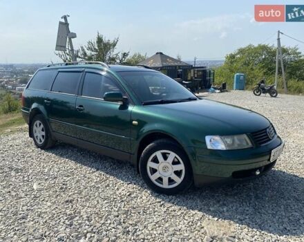 Зеленый Фольксваген Пассат, объемом двигателя 1.8 л и пробегом 230 тыс. км за 4000 $, фото 5 на Automoto.ua
