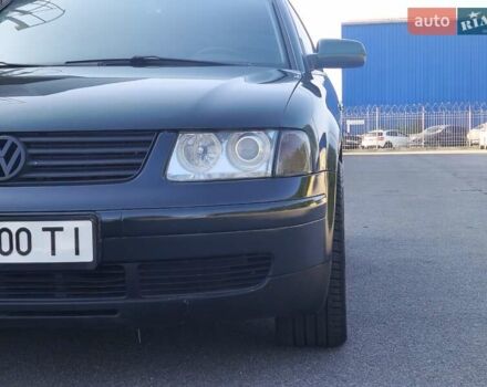 Зеленый Фольксваген Пассат, объемом двигателя 2.8 л и пробегом 305 тыс. км за 5200 $, фото 7 на Automoto.ua