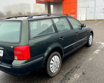 Зелений Фольксваген Пассат, об'ємом двигуна 1.8 л та пробігом 290 тис. км за 3300 $, фото 3 на Automoto.ua