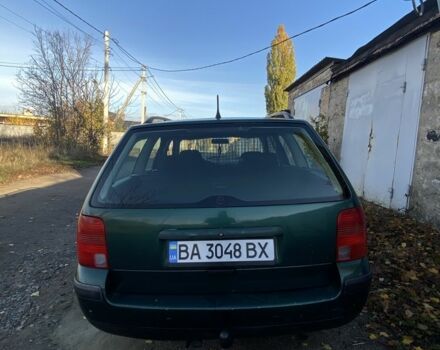 Зеленый Фольксваген Пассат, объемом двигателя 1.6 л и пробегом 500 тыс. км за 3100 $, фото 5 на Automoto.ua