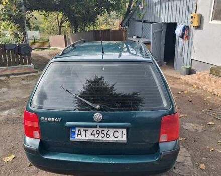 Зелений Фольксваген Пассат, об'ємом двигуна 1.6 л та пробігом 374 тис. км за 3300 $, фото 13 на Automoto.ua