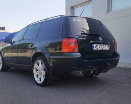 Зеленый Фольксваген Пассат, объемом двигателя 2.8 л и пробегом 305 тыс. км за 5200 $, фото 5 на Automoto.ua