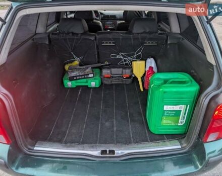 Зеленый Фольксваген Пассат, объемом двигателя 1.9 л и пробегом 475 тыс. км за 4000 $, фото 9 на Automoto.ua