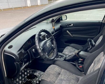 Зелений Фольксваген Пассат, об'ємом двигуна 1.8 л та пробігом 290 тис. км за 3300 $, фото 4 на Automoto.ua