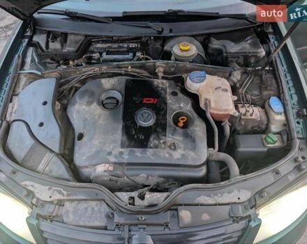 Зеленый Фольксваген Пассат, объемом двигателя 1.9 л и пробегом 475 тыс. км за 4000 $, фото 14 на Automoto.ua