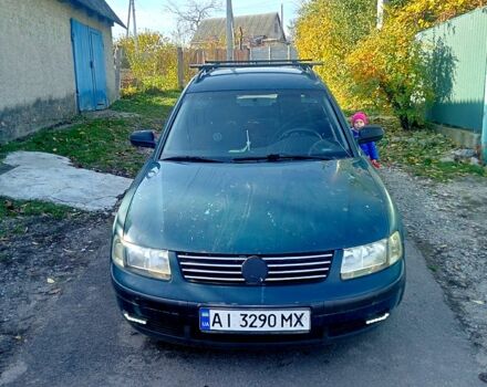 Зелений Фольксваген Пассат, об'ємом двигуна 1.9 л та пробігом 295 тис. км за 3000 $, фото 6 на Automoto.ua