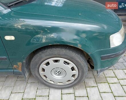 Зелений Фольксваген Пассат, об'ємом двигуна 1.9 л та пробігом 370 тис. км за 2500 $, фото 9 на Automoto.ua