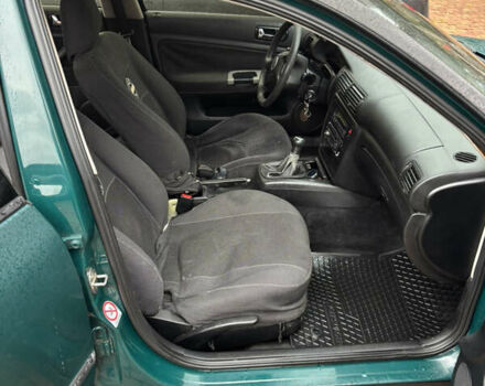 Зеленый Фольксваген Пассат, объемом двигателя 1.9 л и пробегом 390 тыс. км за 1600 $, фото 10 на Automoto.ua