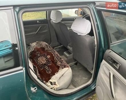 Зелений Фольксваген Пассат, об'ємом двигуна 1.6 л та пробігом 236 тис. км за 3200 $, фото 10 на Automoto.ua