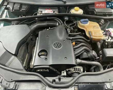 Зелений Фольксваген Пассат, об'ємом двигуна 1.6 л та пробігом 236 тис. км за 3200 $, фото 5 на Automoto.ua