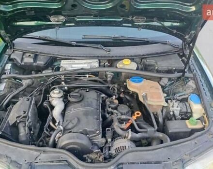 Зелений Фольксваген Пассат, об'ємом двигуна 1.9 л та пробігом 356 тис. км за 3699 $, фото 6 на Automoto.ua