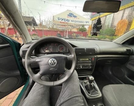 Зеленый Фольксваген Пассат, объемом двигателя 1.9 л и пробегом 390 тыс. км за 1600 $, фото 7 на Automoto.ua