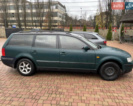 Зеленый Фольксваген Пассат, объемом двигателя 1.9 л и пробегом 390 тыс. км за 1600 $, фото 4 на Automoto.ua