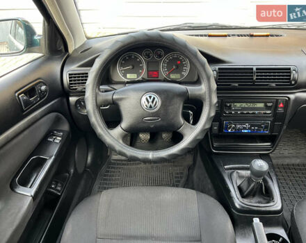 Зеленый Фольксваген Пассат, объемом двигателя 1.98 л и пробегом 326 тыс. км за 3700 $, фото 17 на Automoto.ua