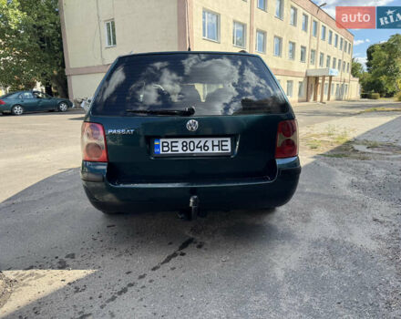 Зелений Фольксваген Пассат, об'ємом двигуна 1.6 л та пробігом 242 тис. км за 4300 $, фото 6 на Automoto.ua