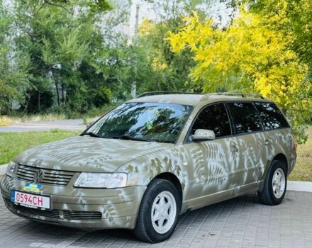 Зеленый Фольксваген Пассат, объемом двигателя 1.9 л и пробегом 237 тыс. км за 2350 $, фото 4 на Automoto.ua