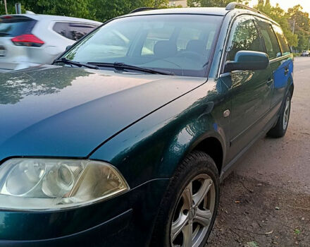 Зелений Фольксваген Пассат, об'ємом двигуна 2 л та пробігом 338 тис. км за 3800 $, фото 5 на Automoto.ua