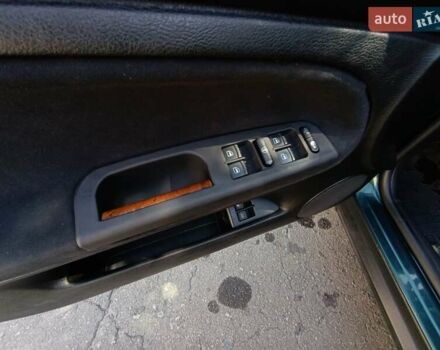 Зелений Фольксваген Пассат, об'ємом двигуна 1.6 л та пробігом 246 тис. км за 4800 $, фото 3 на Automoto.ua