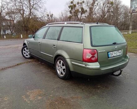 Зеленый Фольксваген Пассат, объемом двигателя 1.9 л и пробегом 392 тыс. км за 3400 $, фото 2 на Automoto.ua