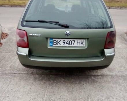 Зеленый Фольксваген Пассат, объемом двигателя 1.9 л и пробегом 380 тыс. км за 3500 $, фото 6 на Automoto.ua