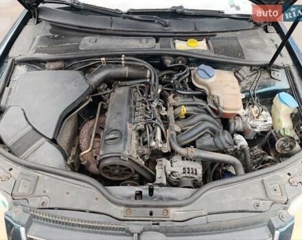 Зеленый Фольксваген Пассат, объемом двигателя 1.6 л и пробегом 319 тыс. км за 3500 $, фото 6 на Automoto.ua