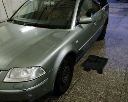 Зеленый Фольксваген Пассат, объемом двигателя 1.8 л и пробегом 280 тыс. км за 5500 $, фото 2 на Automoto.ua