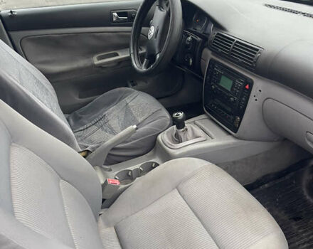 Зелений Фольксваген Пассат, об'ємом двигуна 1.9 л та пробігом 280 тис. км за 3500 $, фото 3 на Automoto.ua